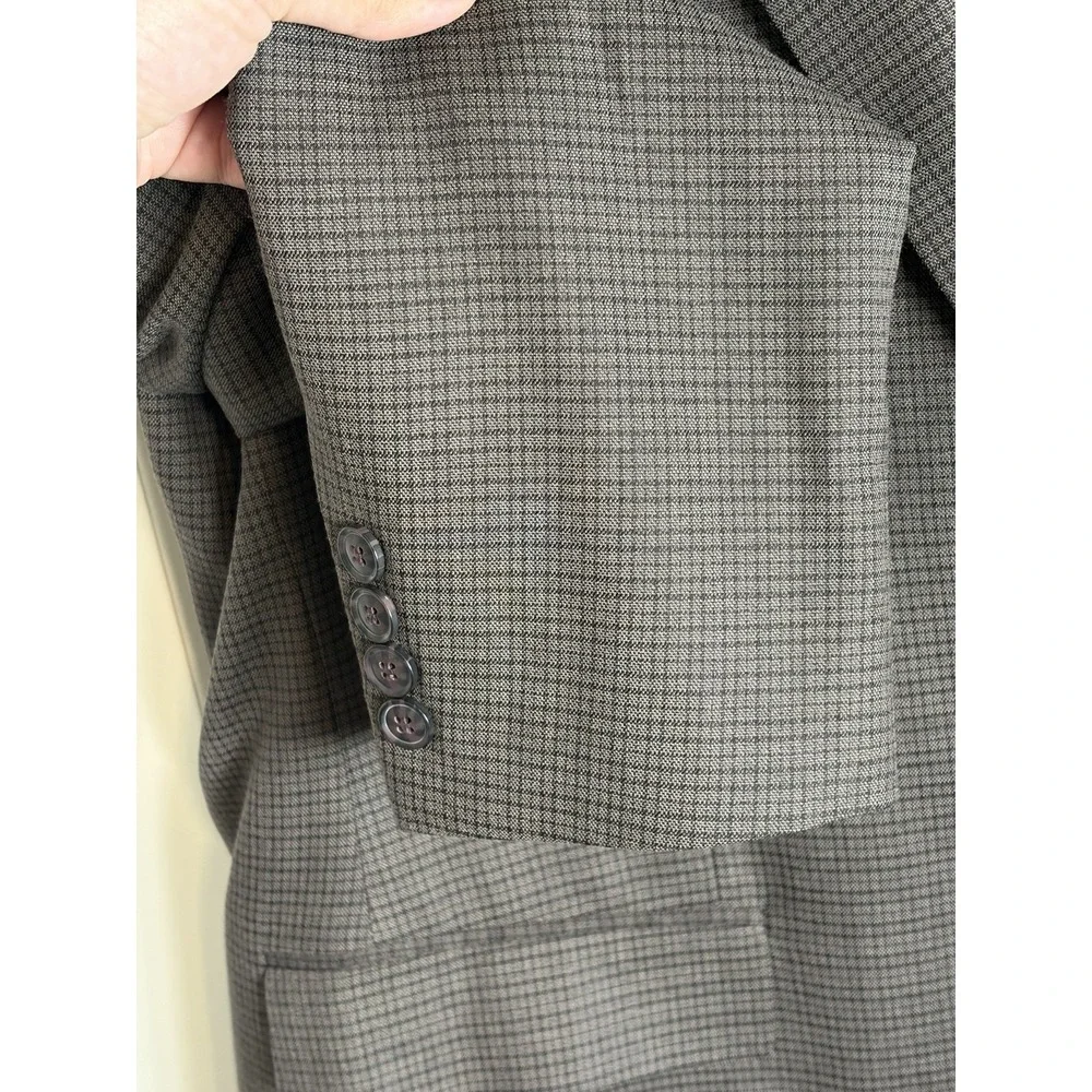 NWT!! Angelo Rossi 2-Piece Suit, Dark Tope, Jacket 44R, Pants 38 Waist.